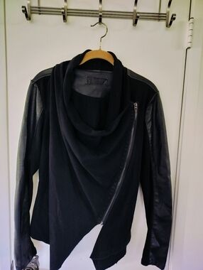 Blank NYC "Lettie" Mixed Media Draped Moto Jacket Black Size Small